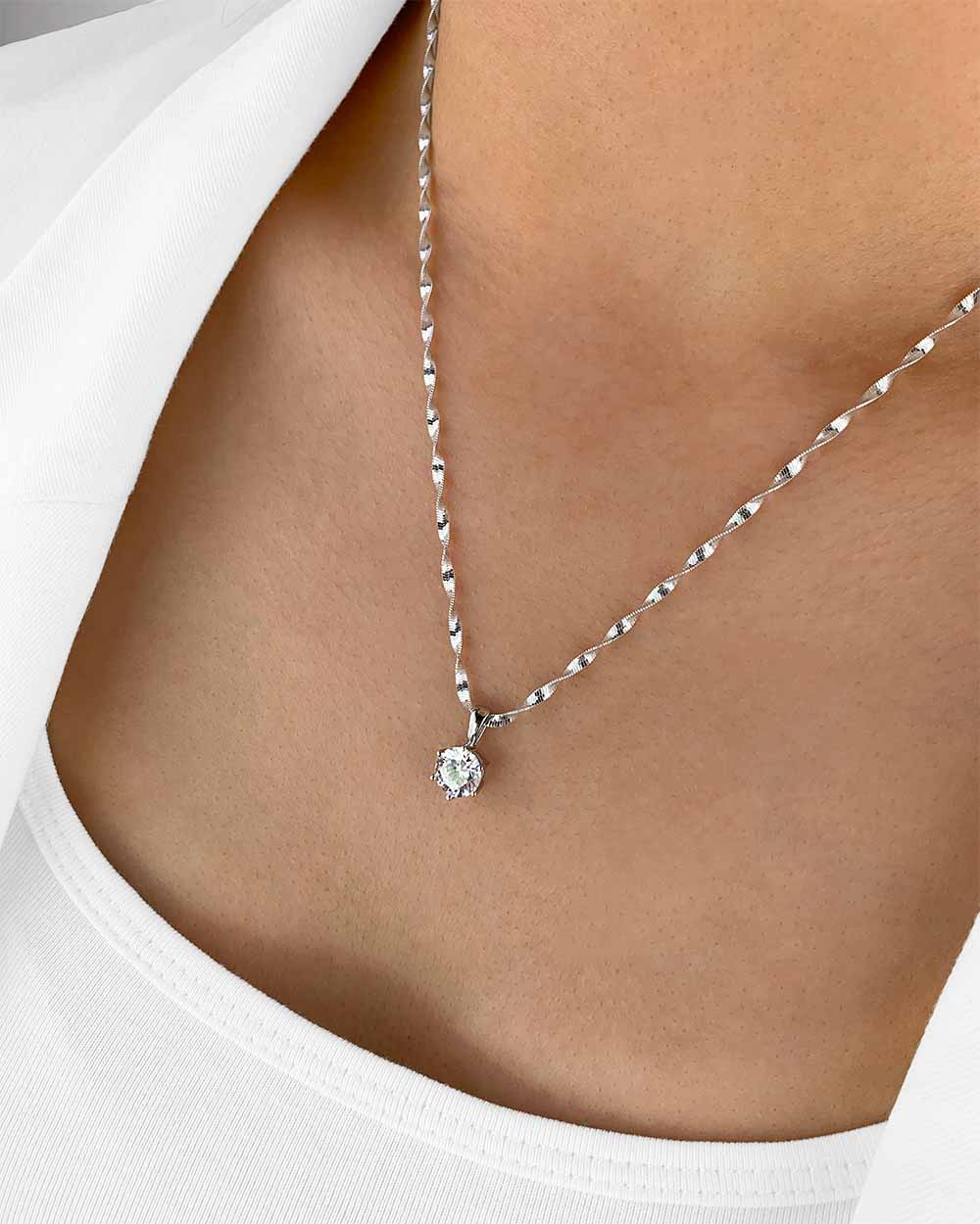 Damen Halskette Silber 925 Anhänger Kristall weiß 'Mirielle', filigrane  Silberkette Kristallanhänger gedrehte Kette kleiner Stein Frauen  Kristallkette – Daniel Clifford