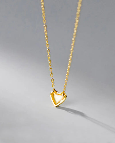 Damen Halskette Silber 925 vergoldet Anhänger Herz 'Janet', 44cm filigrane Silberkette goldener Herzanhänger klein Kette schlicht Herzkette CLIFFORD 