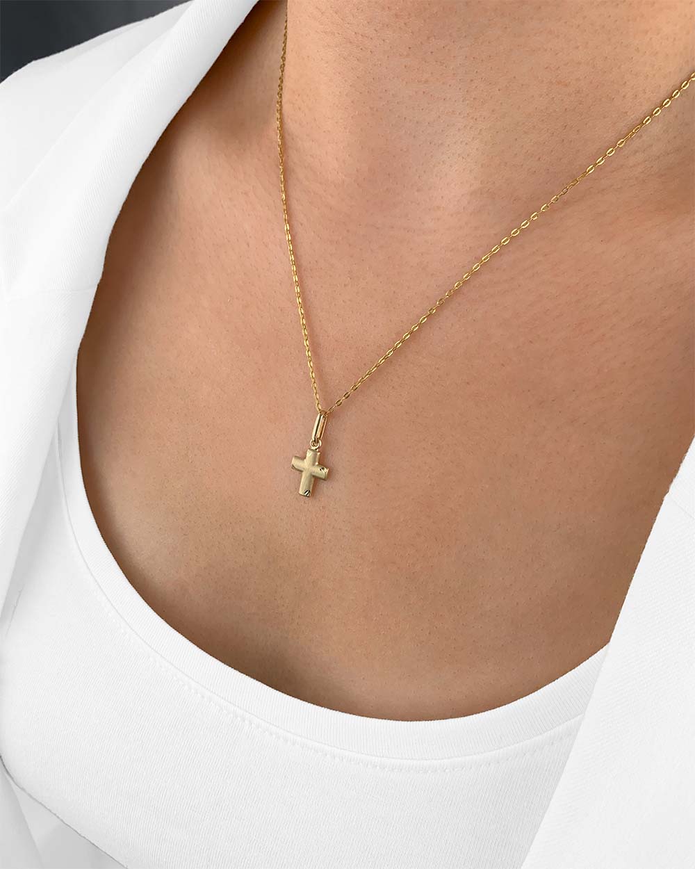 Damen Halskette Gold 375 Anhänger Kreuz 'Leonora', filigrane Goldkette Kreuzanhänger Echtgold 9k, dünne Kreuzkette 375er Gelbgold echt DANIEL CLIFFORD