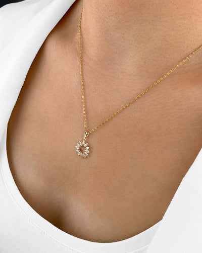 Damen Halskette Gold 375 Anhänger Unendlichkeit + Kristalle 'Eleana', filigrane Goldkette Infinity, dünne Kette mit Unendlichkeitsanhänger Echtgold 9k