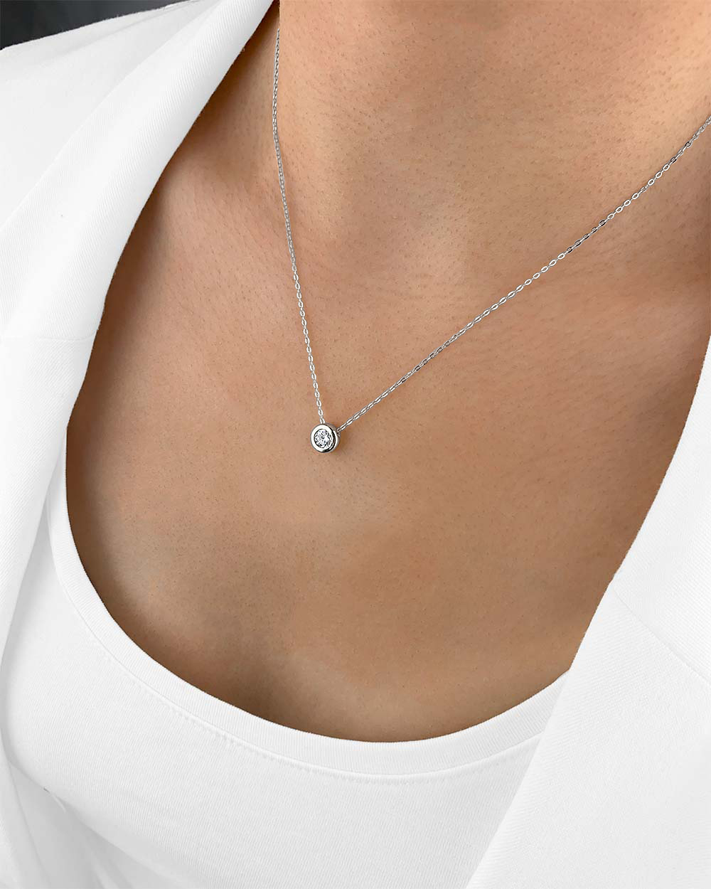 Damen Halskette Silber 925 Anhänger Kristall 'Una' 45cm filigrane Silberkette dünn Solitär Anhänger rund Kette kleiner Stein schlicht, DANIEL CLIFFORD 