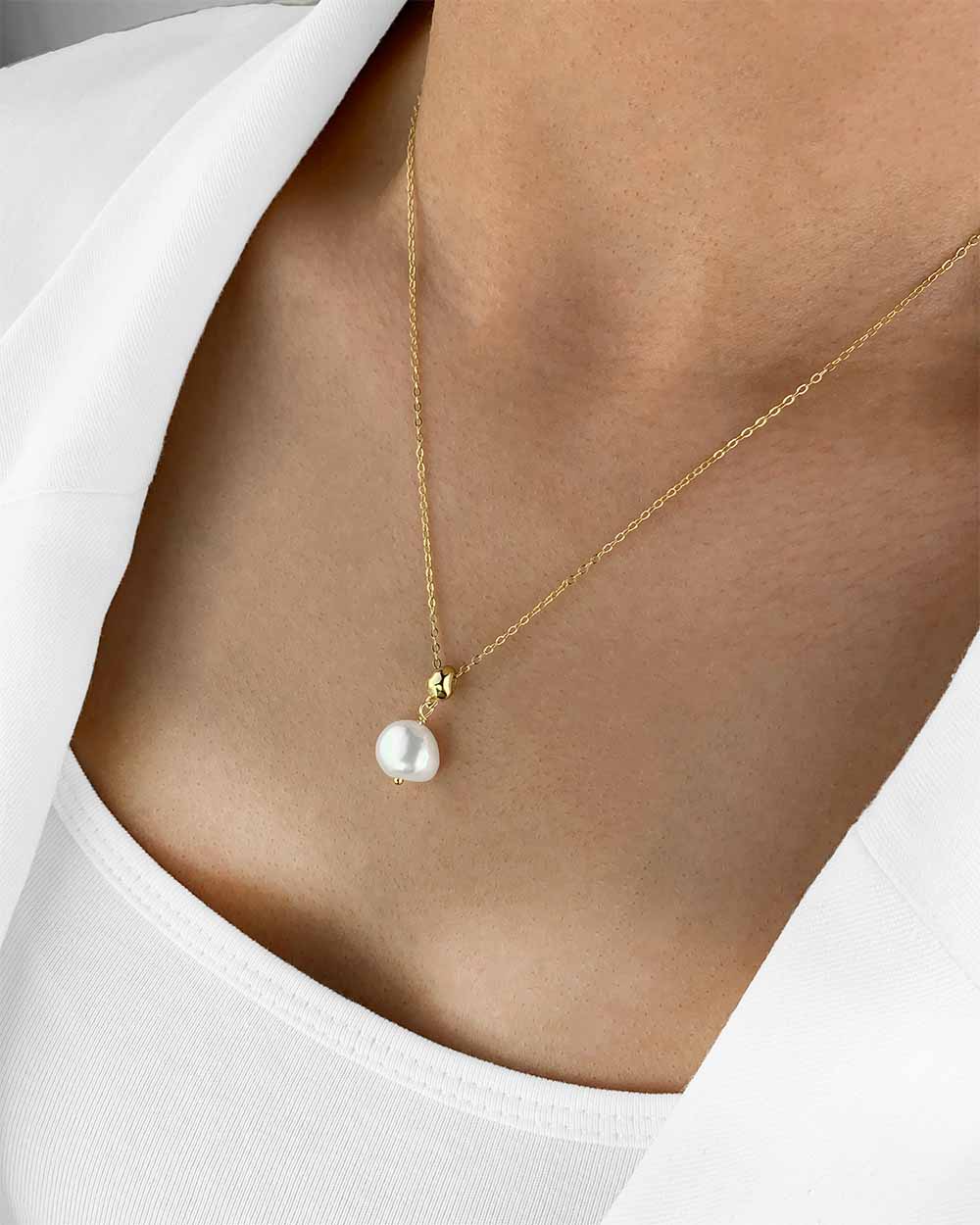 Damen Halskette Silber 925 vergoldet Anhänger 'Talina', Silberkette Perlenanhänger Kette mit einer Perle Barock Perlenkette 1 Süßwasserzuchtperle weiß