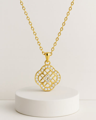 Damen Halskette Silber 925 18Karat vergoldet Anhänger Kristall Gitter 'Mirabelle', filigrane Silberkette + Kristallanhänger symmetrisch, Vierpass Quatrefoil Kette Stein