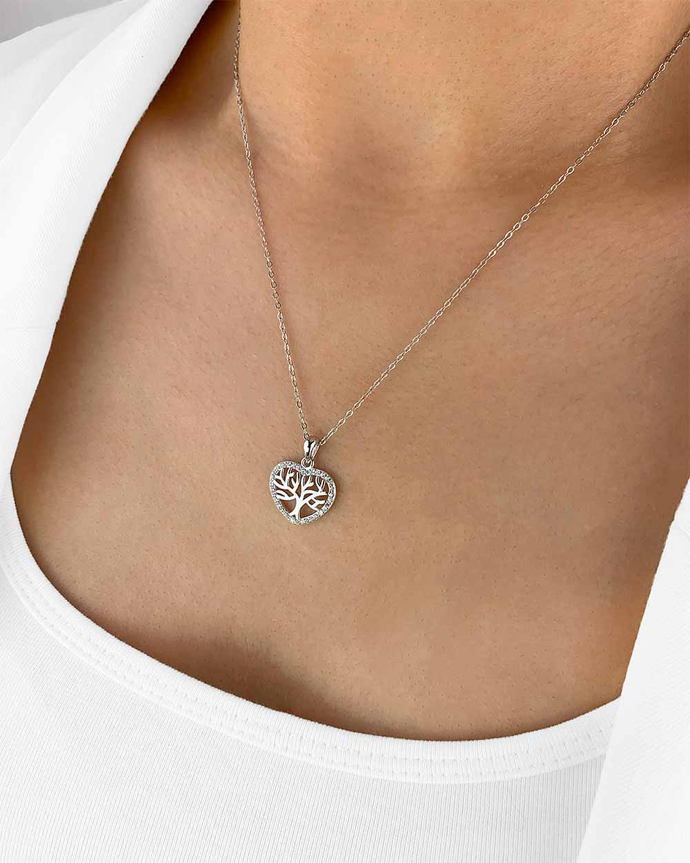 Damen Halskette Silber 925 Herz Anhänger Lebensbaum 'Silvie', filigrane Silberkette & Herzanhänger, dünne Kette mit Anhänger Baum des Lebens Herzkette