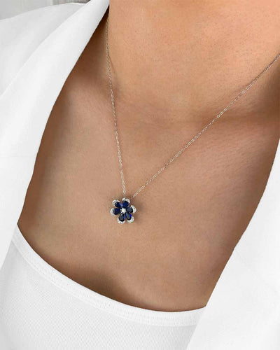 Damen Halskette Silber 925 Anhänger Blume Kristall blau 'Talira', filigrane Silberkette & blauer Blumenanhänger dünne Kette Blüte Blumenkette Zirkonia
