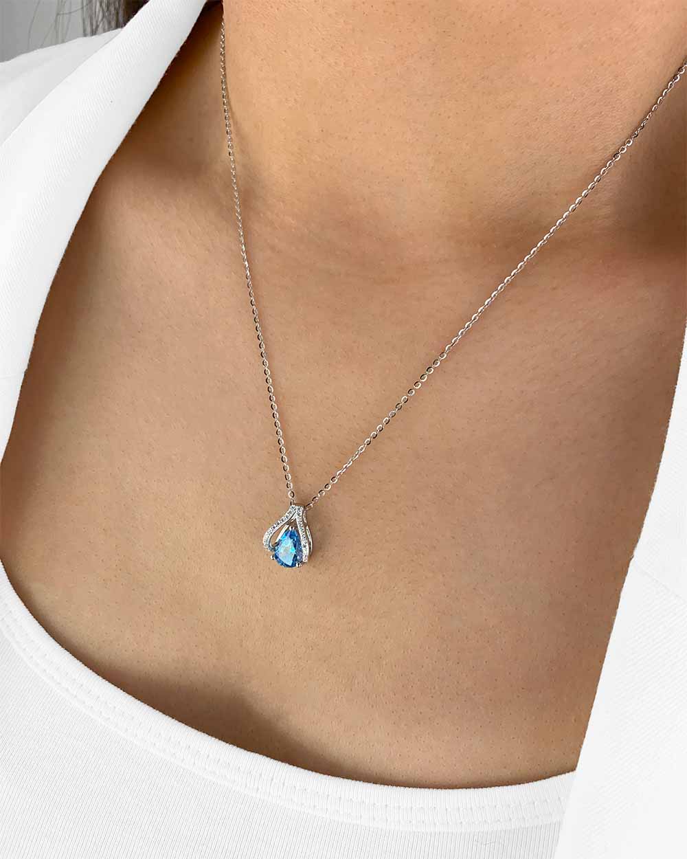 Damen Halskette Silber 925 rhodiniert Anhänger Kristall Tropfen 'Inara', filigrane Silberkette Kristallanhänger klein Stein dünne Kette Sterlingsilber