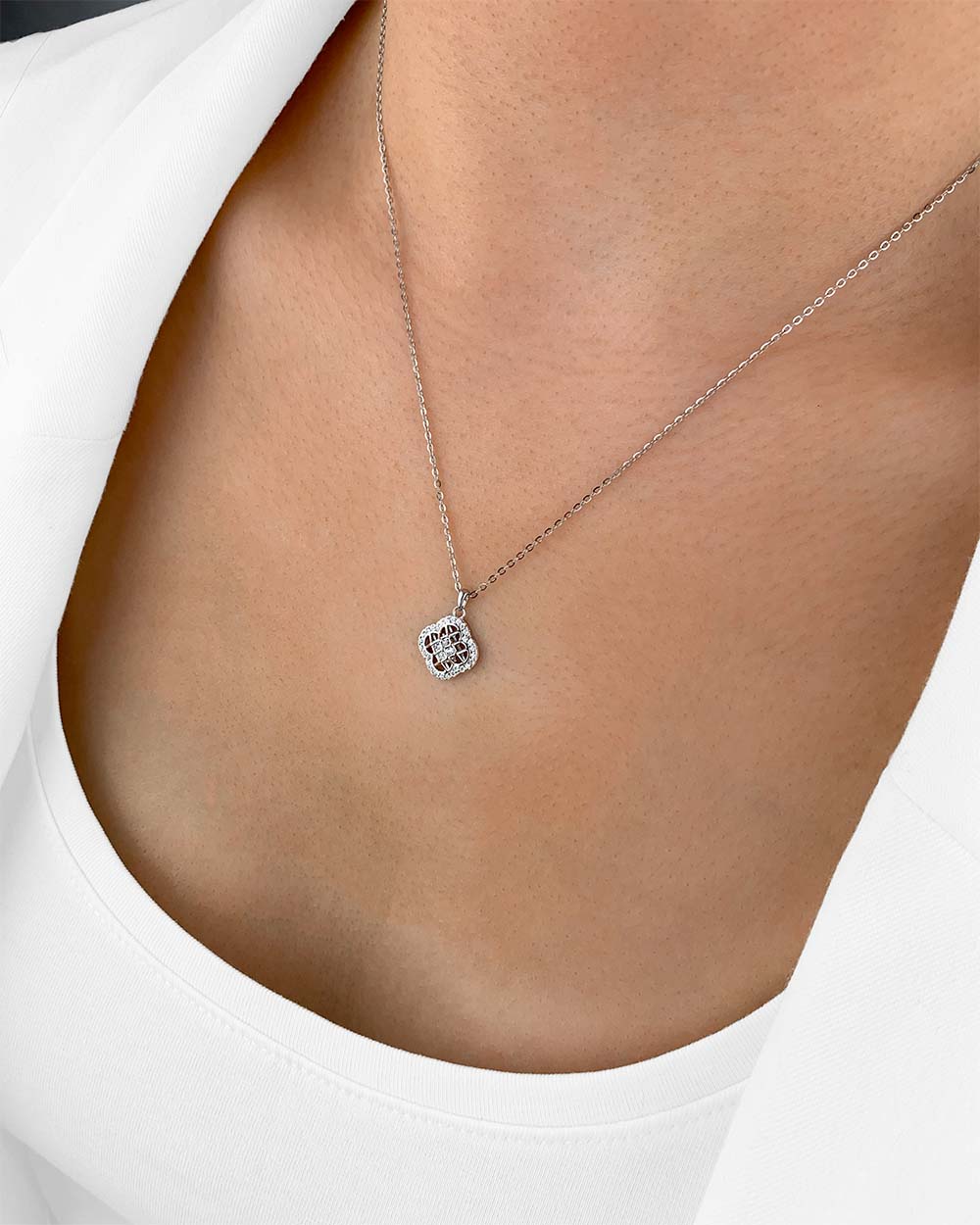 Damen Halskette Silber 925 Anhänger Kristall Gitter 'Mirabelle', filigrane Silberkette + Kristallanhänger symmetrisch, Vierpass Quatrefoil Kette Stein