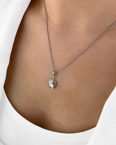 Daniel Clifford Damen Halskette Silber 925 Anhänger Zirkonia Kristall Tropfen Kette 45 cm Geschenk Frau Freundin Mutter Schwester