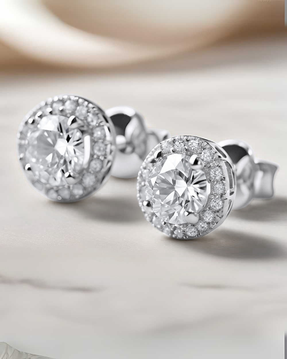Damen Ohrringe Silber 925 mit Zirkonia Kristallen 'Hilde', silberne Ohrstecker rund mit Steinen kleine Ohrringe filigran DANIEL CLIFFORD 