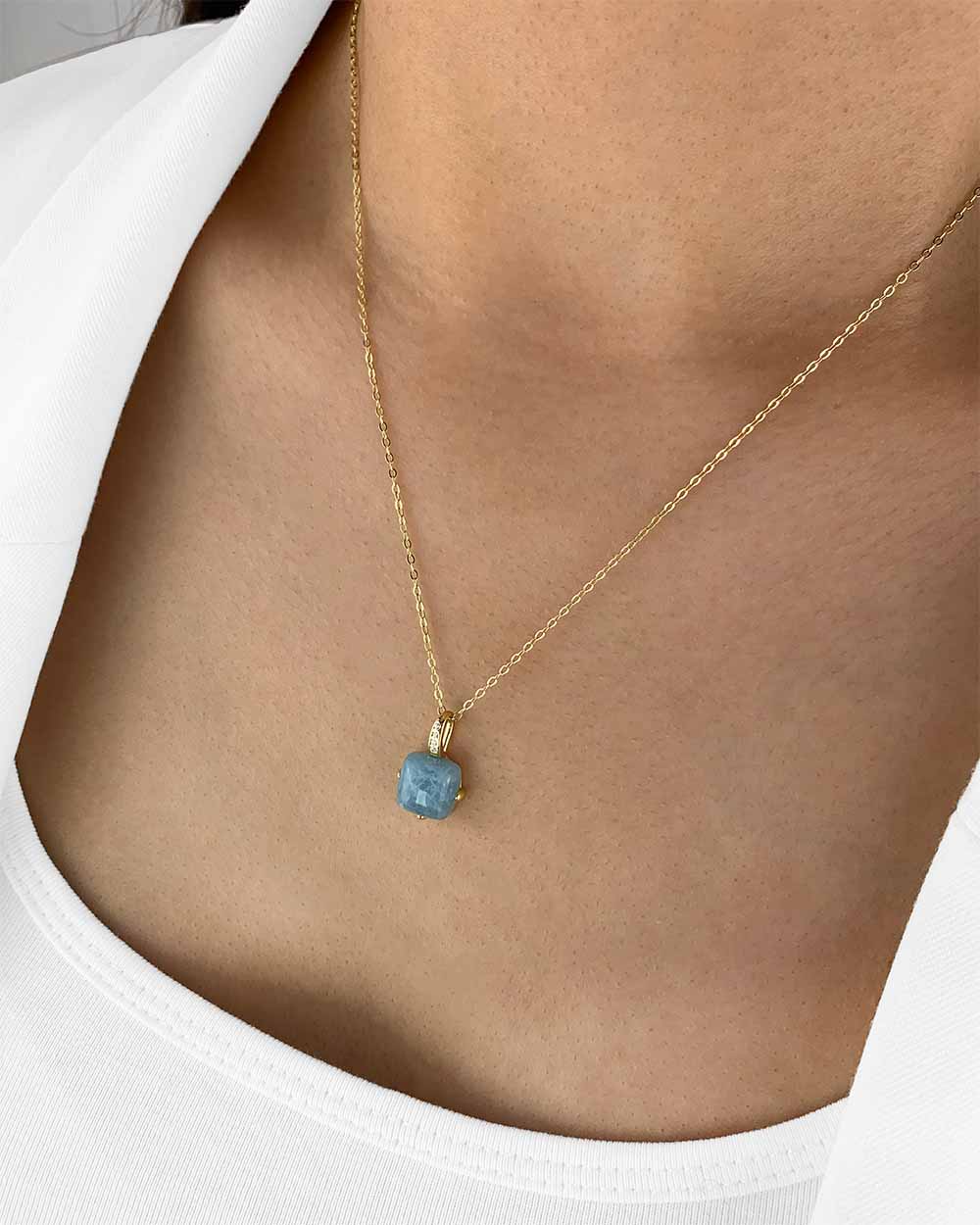 Damen Halskette Silber 925 vergoldet Edelstein Anhänger echt Aquamarin blau Aquamarinkette 'Evana', goldene Silberkette Aquamarinstein natürlich Kette