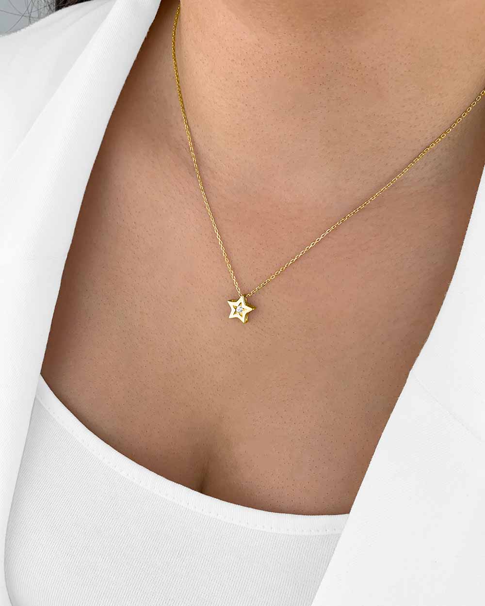 Damen Halskette Silber 925 vergoldet 
Stern Anhänger Kristall 'Astrid', filigrane Silberkette Kristallanhänger klein dünne Kette Sternanhänger, DANIEL CLIFFORD