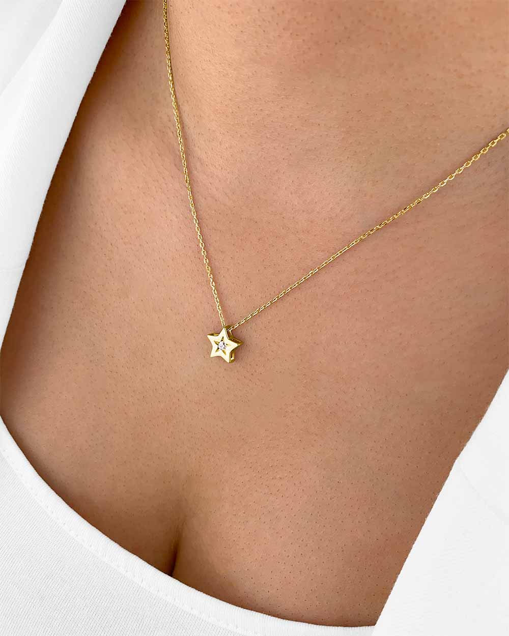 Damen Halskette Silber 925 vergoldet 
Stern Anhänger Kristall 'Astrid', filigrane Silberkette Kristallanhänger klein dünne Kette Sternanhänger, DANIEL CLIFFORD