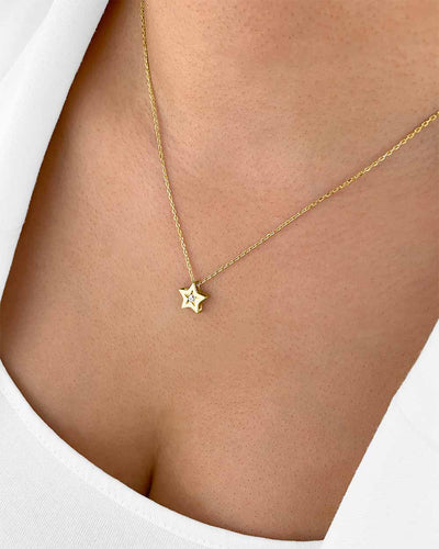 Damen Halskette Silber 925 vergoldet 
Stern Anhänger Kristall 'Astrid', filigrane Silberkette Kristallanhänger klein dünne Kette Sternanhänger, DANIEL CLIFFORD