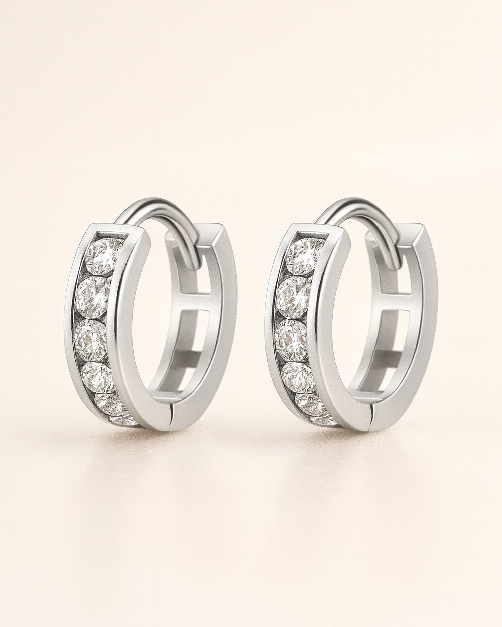 DANIEL CLIFFORD Grace Ohrringe Silber 925 Creolen Zirkonia Kristalle I Echtschmuck für Frauen aus Sterlingsilber + Geschenk-Box für Sie zum Jahrestag/Geburtstag/Jubiläum