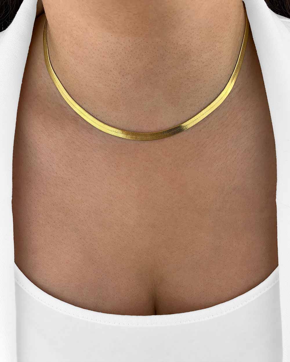 Damen Halskette 925 Silber vergoldet 18k 'Jasmine', 31cm – 40cm goldene Silberkette breit, Schlangenkette flache Fischgrätenkette Choker | Clifford 