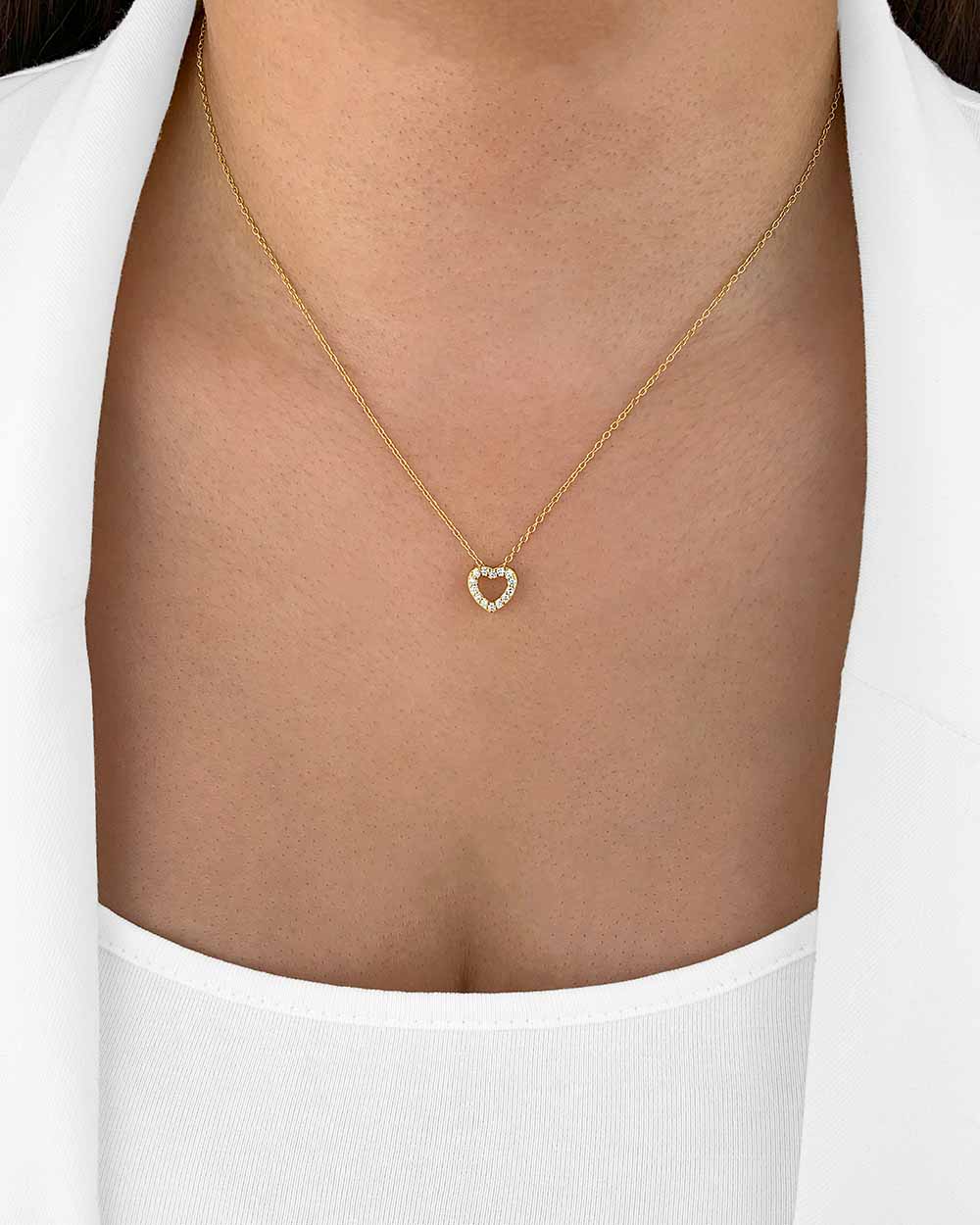 Damen Halskette Silber 925 vergoldet Anhänger Herz Kristalle 'Cordelia', filigrane Silberkette Herzanhänger klein dünne Kette goldene Herzkette