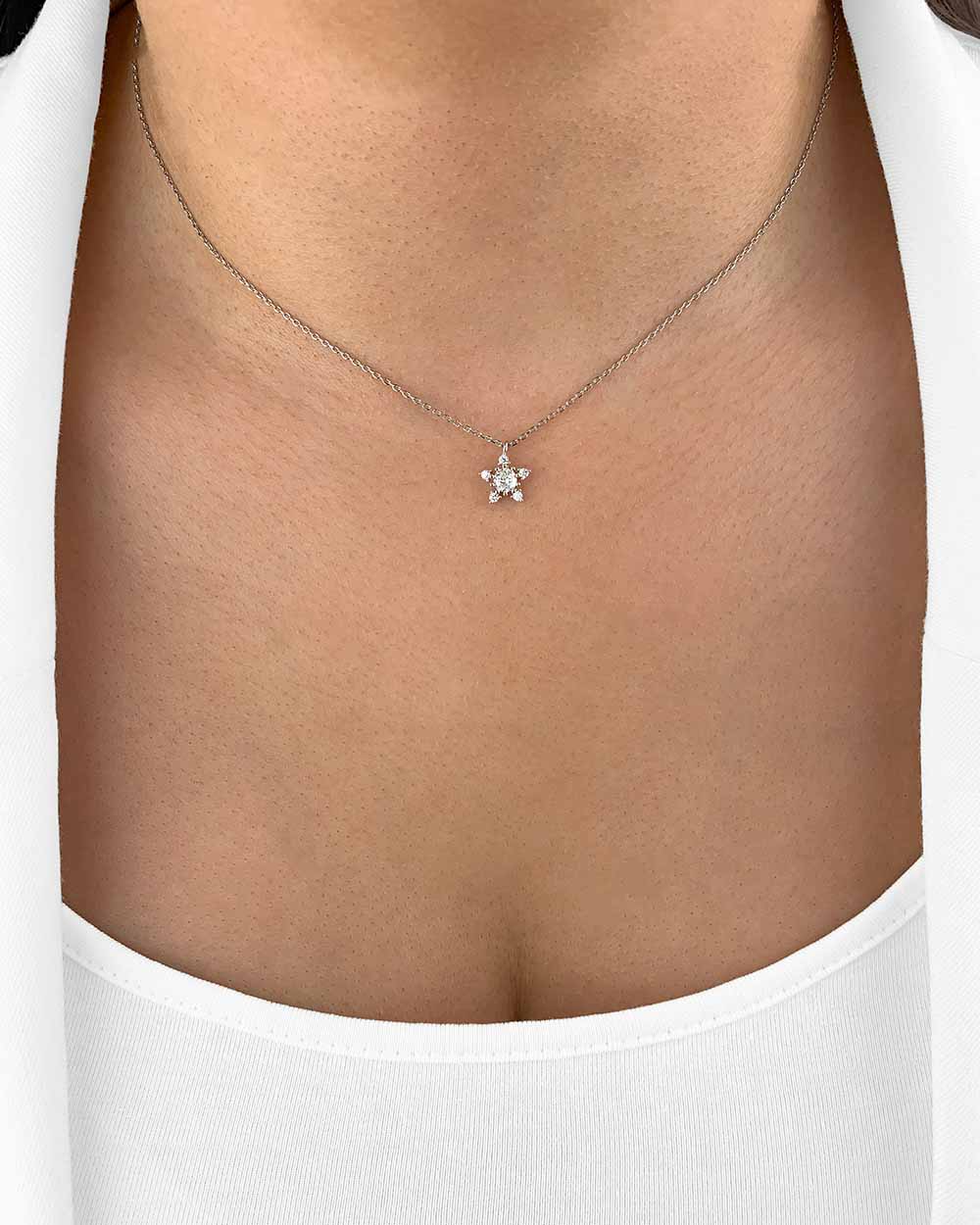 Damen Halskette Silber 925 Anhänger Stern 'Danica', filigrane Silberkette kleiner Sternanhänger Kette dünne Sternenkette Steinchen Zirkonia Kristall