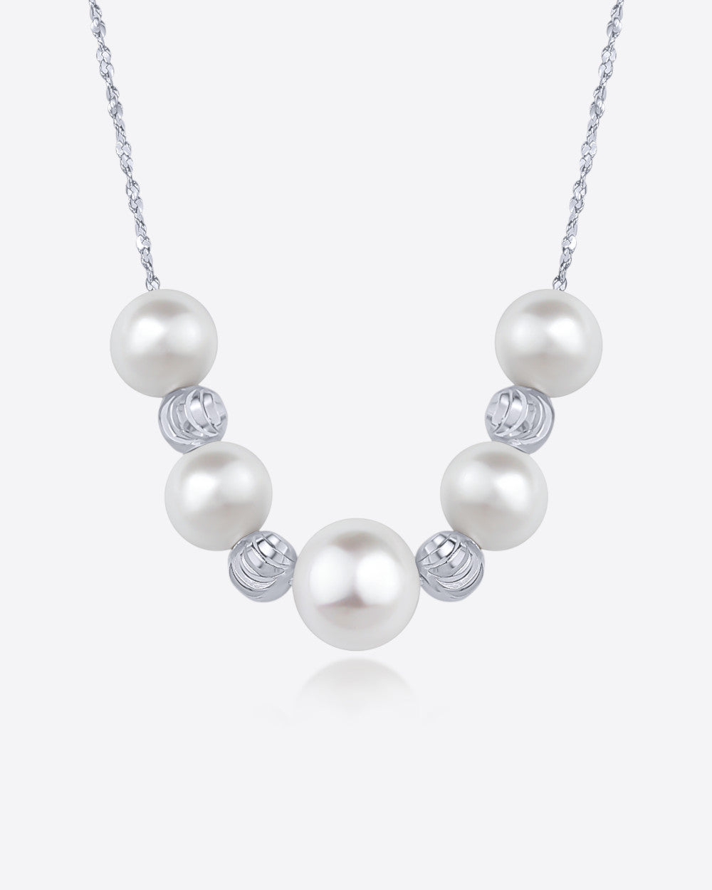Damen Halskette Silber 925 Süßwasserzucht Perlen weiß 'Maisy', filigrane Silberkette Collier Perlencollier mit Silberkugeln Perlenkette Sterlingsilber
