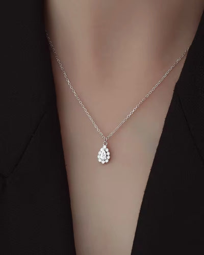 Damen Halskette Silber 925 Anhänger Kristalle Tropfen 'Yvonne', filigrane Silberkette kleiner Kristallanhänger tropfenförmig dünne Kette mit Steinchen