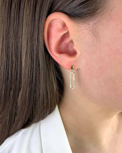 Damen Ohrringe Silber 925 vergoldet ovaler Anhänger Ohrstecker hängend Kristalle 'Coco', goldene Hängeohrringe oval filigran Geschenk DANIEL CLIFFORD