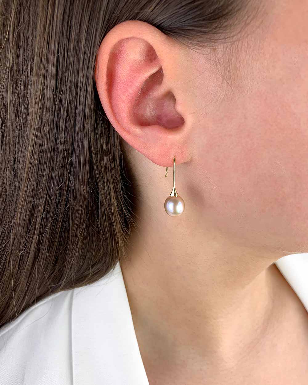 Damen Ohrringe Silber 925 vergoldet Süßwasserzucht Perle rosa 'Kylie', hängende Perlenohrringe klassische Hängeohrringe mit Perle pink DANIEL CLIFFORD