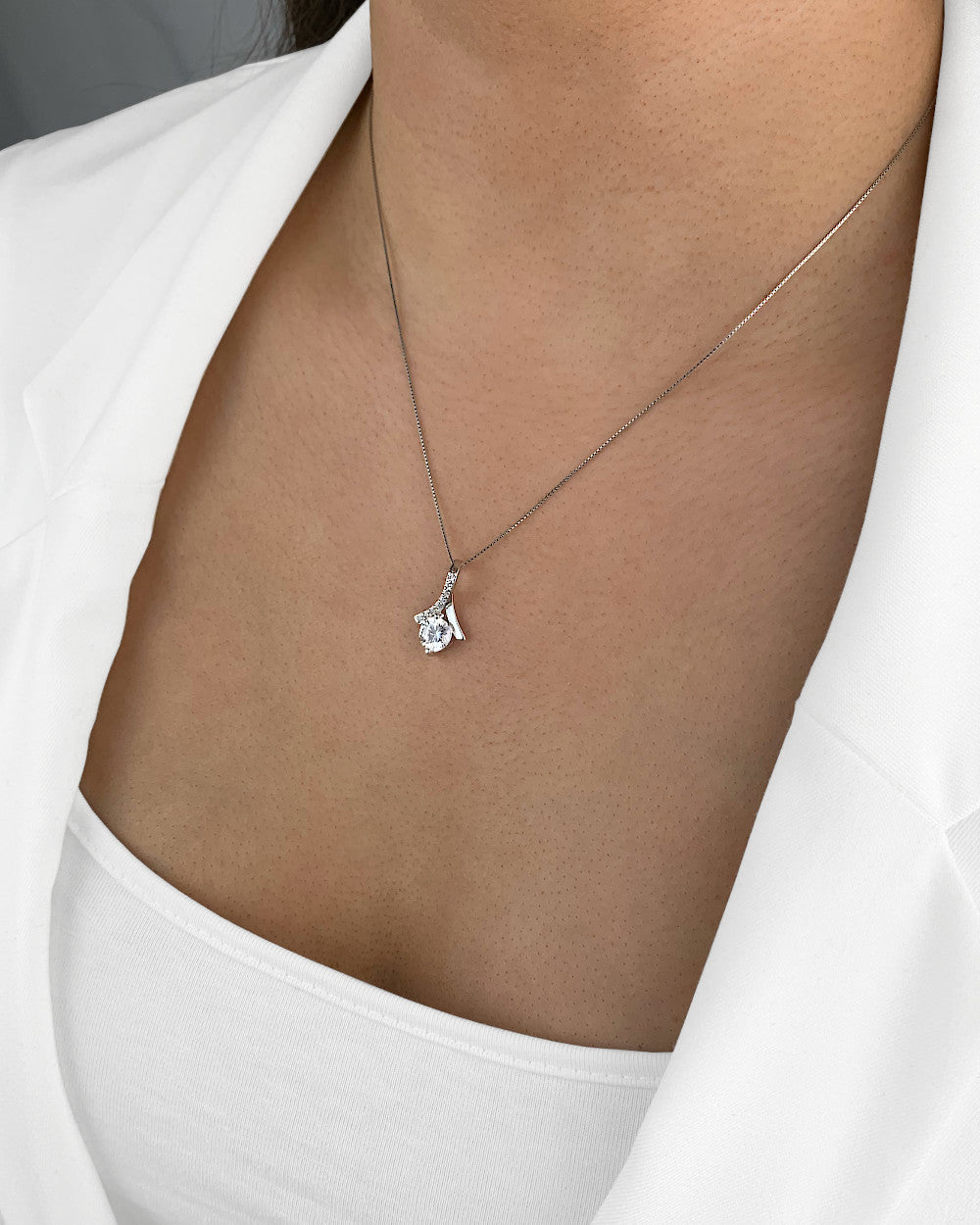 Damen Halskette Silber 925 Anhänger Kristall 'Anabel', 45cm filigrane Silberkette Solitaire Steinanhänger dünne Kette kleiner Stein | Daniel Clifford