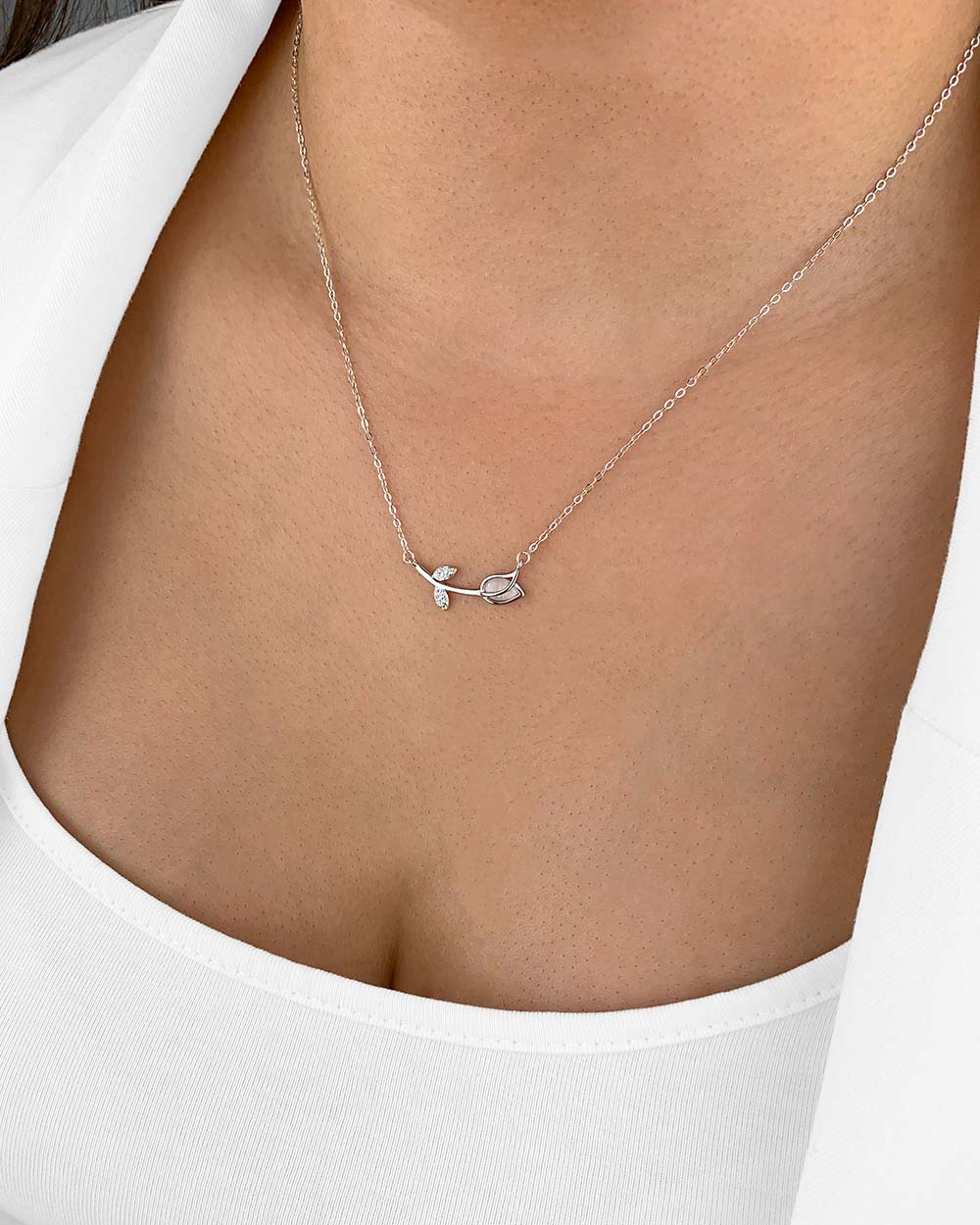 Damen Halskette Silber 925 Anhänger Rosenblüte Kristall Opal 'Rosie', filigrane Silberkette Rosenanhänger, dünne Kette Blumenanhänger Steinchen Blume