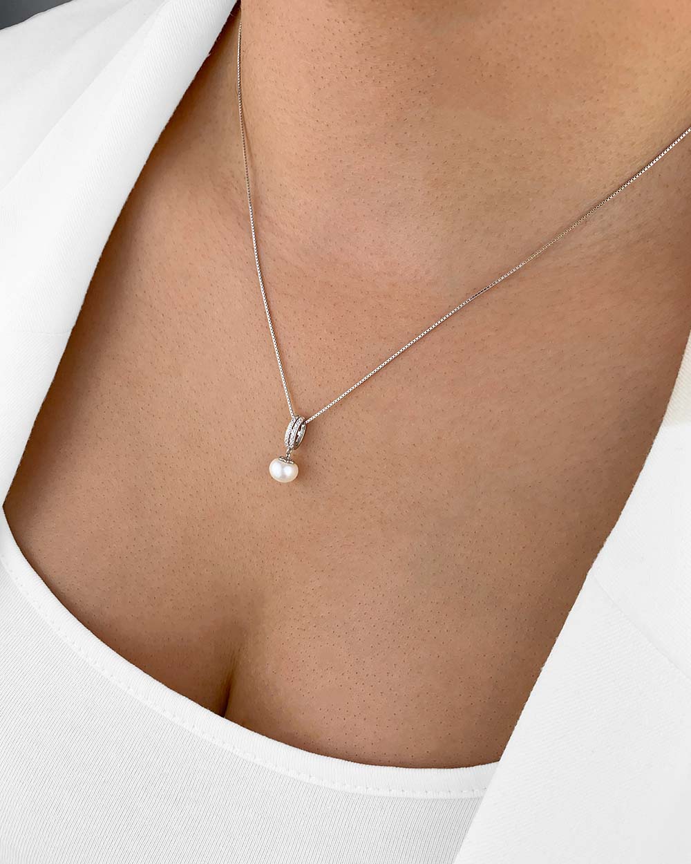 Damen Halskette Silber 925 Anhänger Perle Süßwasserzucht 'Ria', filigrane Silberkette Perlenanhänger Süßwasserzuchtperle + Kristalle, DANIEL CLIFFORD