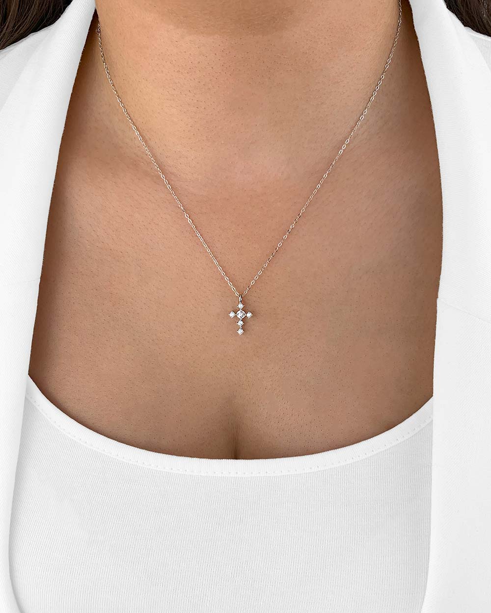 Damen Halskette Silber 925 Anhänger Kreuz Kristall Kreuzkette 'Nina', filigrane Silberkette Kreuzanhänger klein Kristallanhänger Kette DANIEL CLIFFORD