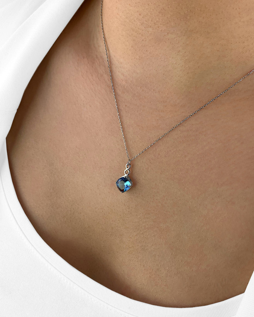 Miore Damen-Kette Aus 925 Sterling Silber Mit Blauem Topas-Anhänger & Zirkonia – Elegant & Hypoallergen