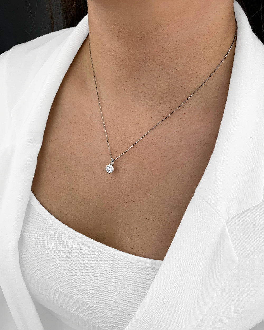 Damen Halskette Silber 925 Anhänger Kristall 'Beth', 45cm filigrane Silberkette Solitaire Anhänger Kette kleiner Stein schlicht | Daniel Clifford