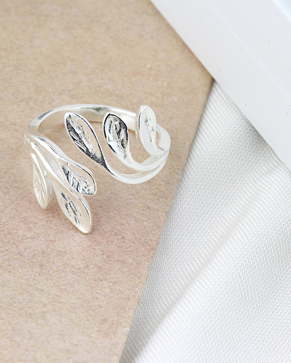 daniel Clifford damen ring silber 925 lea lorbeer blaetter blume silberring größenverstellbar handgefertigt schmuck geschenk frau freundin