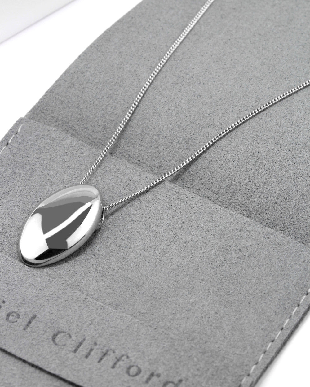 Daniel Clifford Damen Halskette Silber 925 Anhänger oval glänzend rund Silberkette Pendant 50 cm Schmuck Geschenk Frau Freundin Mutter Schwester