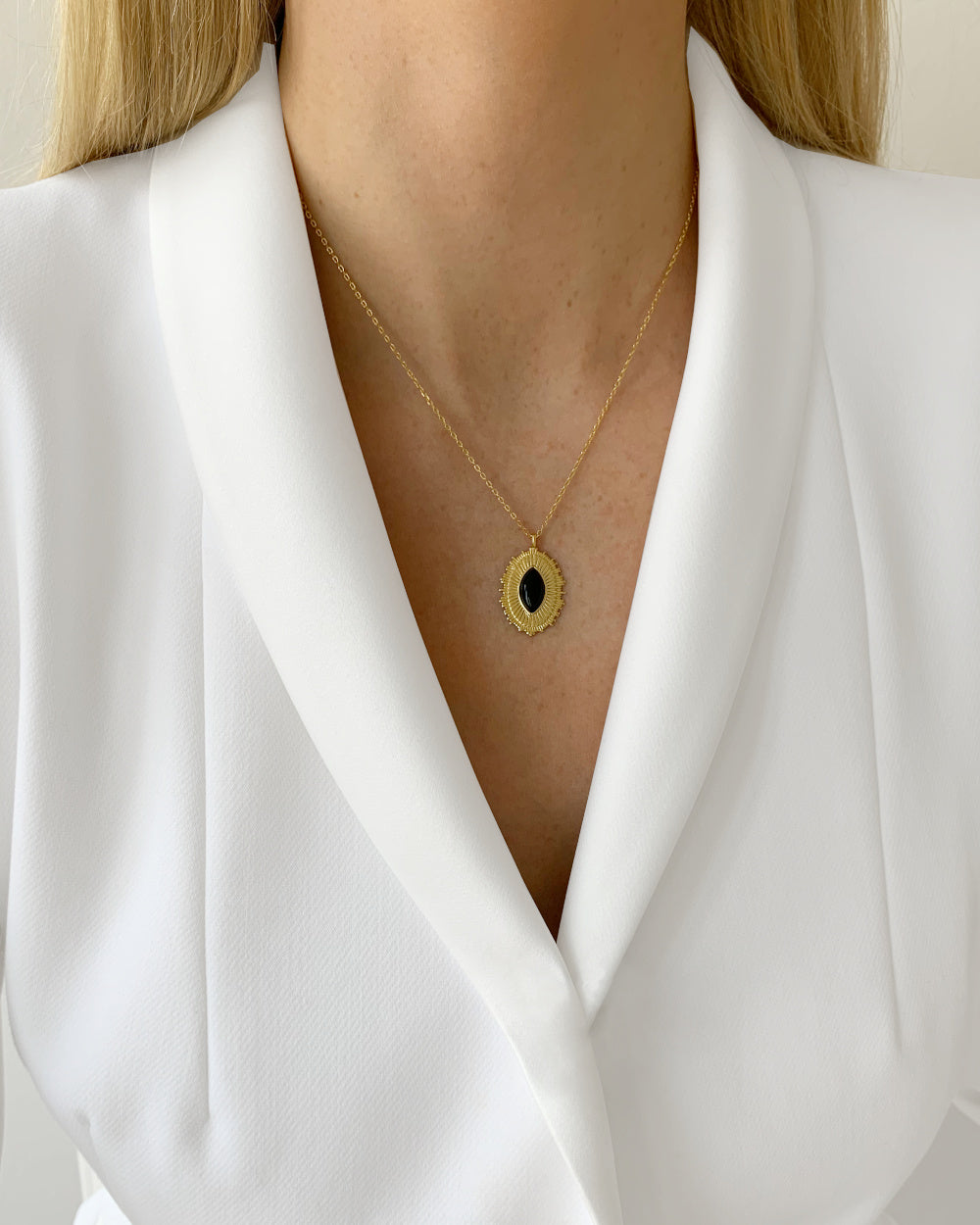 DANIEL CLIFFORD „Mara“ Damen Halskette Silber 925 vergoldet 18k Gold + Onyx Stein, Kette mit gezacktem Anhänger aus Sterlingsilber, 18k Gelbgold und schwarzem Onyx