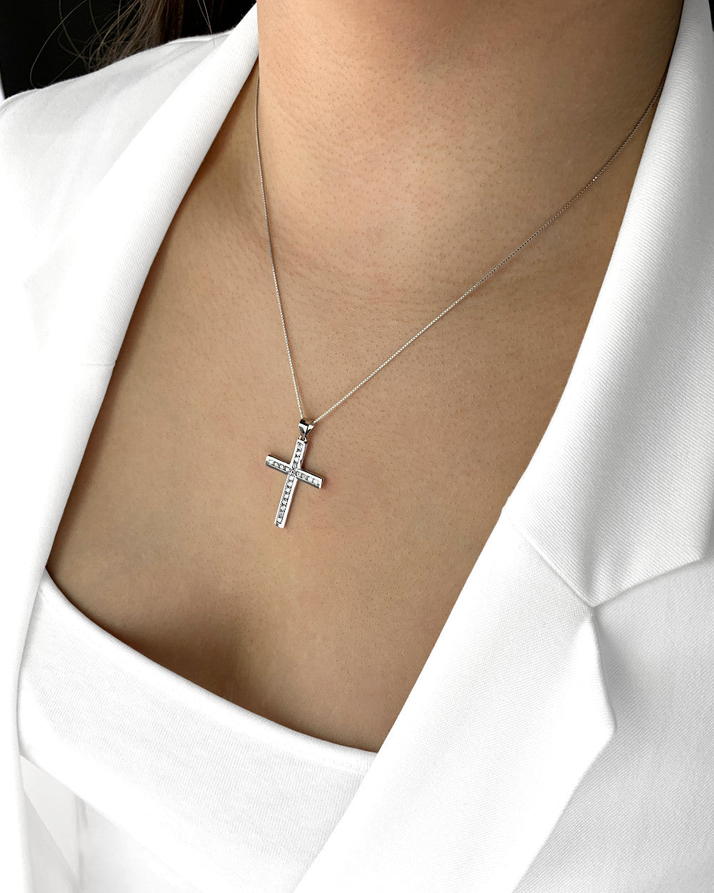 DANIEL CLIFFORD „Camille“ Damen Halskette Silber 925 Kreuz Anhänger, 45cm Kreuzkette Sterlingsilber Zirkonia Kristalle, Silberkette Kreuzanhänger